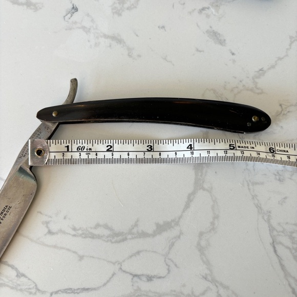 Antique Wade & Butcher Sheffield Steel Straight Razor - Picture 11 of 13
